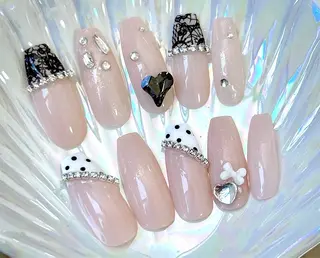 ネイル Queen ネイル&アイラッシュ所属・Queen ネイル&アイラッシュのマツエク・マツパデザイン