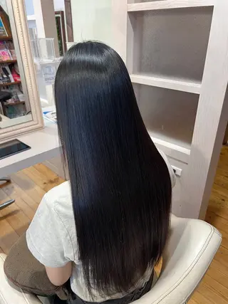 ロング 佐藤 翔空【艶 カラー/縮毛矯正】のヘアスタイル