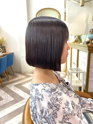 ショート レイヤーカット /透明感カラー西田のヘアスタイル