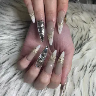 ネイル la vie  Luire所属・la vie Luire ｱｽｶのネイルデザイン