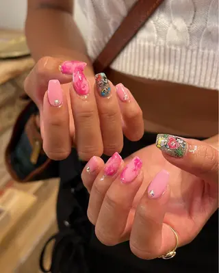 ネイル Nes.Nail所属・Miyagi Asamiのネイルデザイン