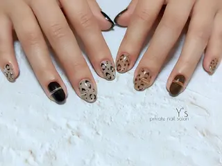 ネイル YUMI NAGAI  のネイルデザイン