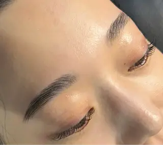 アイブロウ Gemini 　MIKIのエステ・リラクイメージ