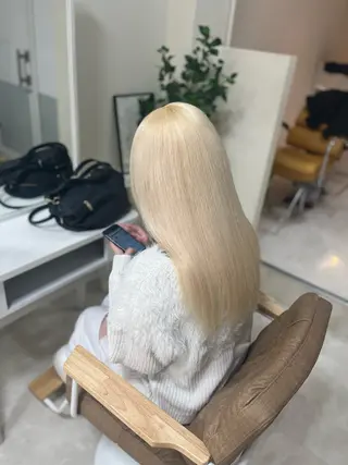 セミロング メンズ ブリーチ特化型✂️ ハイトーンカラー👨のヘアスタイル