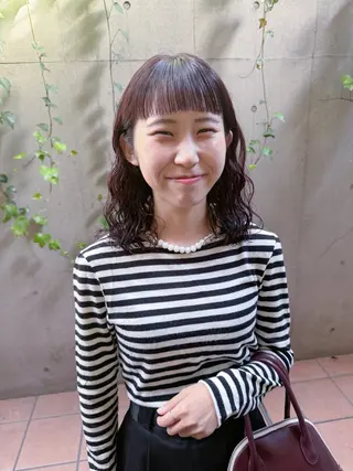 ミディアム パーマ 大橋 芽衣のヘアスタイル