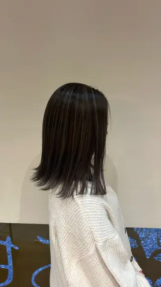 ミディアム カラー 村松 麻菜のヘアスタイル