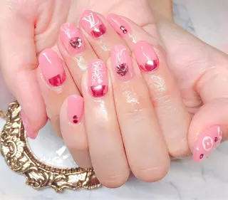 ネイル CROWN プライベートサロンのネイルデザイン
