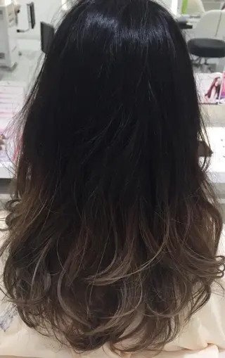 セミロング カラー ヘアアレンジ 山北 咲子のヘアスタイル