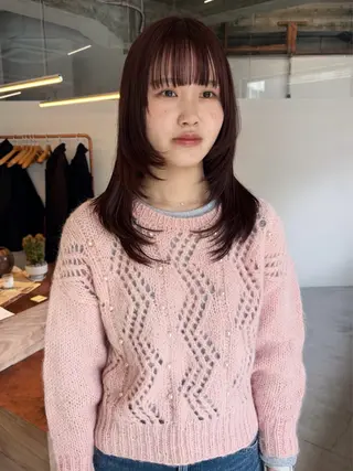 ロング ami/大阪/暖色 /レイヤーカットのヘアスタイル