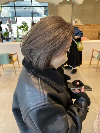 ショート カラー ヘアアレンジ ミニボブ/ブリーチ 🌈MISATOのヘアスタイル