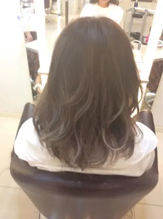 ミディアム セミロング カラー 似合わせ／代表 髪質改善/山田将大のヘアスタイル