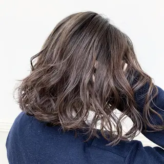 ミディアム カラー N° jillva ♦️川端裕司♦️のヘアスタイル