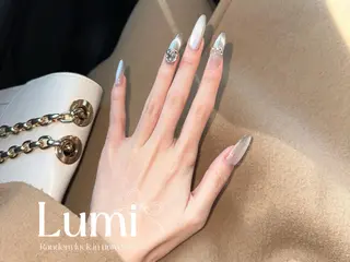 ネイル 神崎 理沙のネイルデザイン