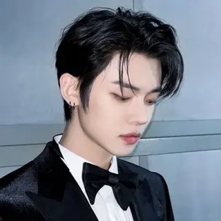 ショート パーマ メンズ 岡田大志🇰🇷 中/韓メンズヘアのヘアスタイル