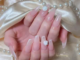 ネイル ネイルサロンAiri 長さ出し·シンプルのネイルデザイン