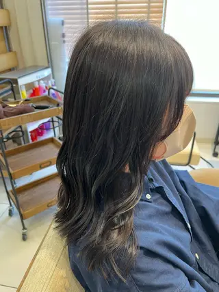 セミロング カラー なつな/ 透明感カラーのヘアスタイル