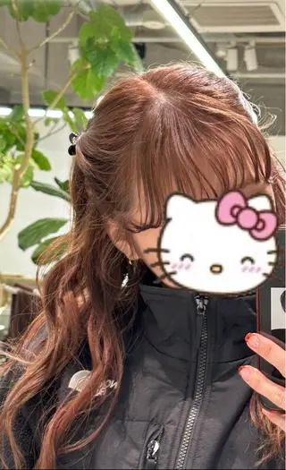 ロング hitomi 〜カラーモデル〜のヘアスタイル