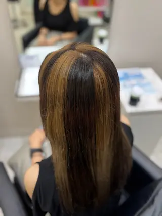 カラー 小川 琉華のヘアスタイル