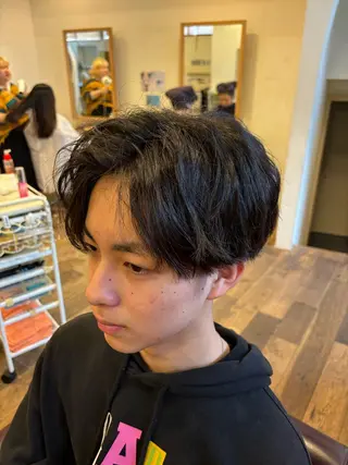 ショート パーマ メンズ 豊中/メンズ特化 岡田 龍之介のヘアスタイル