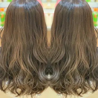 ロング 🩵波巻き／ツイスパ HARU💎のヘアスタイル