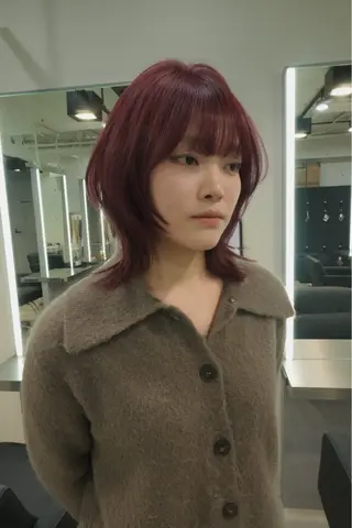 ミディアム Airi 韓国y2k ボブパーマのヘアスタイル