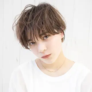 ショート カラー ヘアアレンジ 艶髪/髪質改善/ 縮毛矯正⭐️熊野未来のヘアスタイル