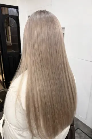 ロング comeghead 琴音のヘアスタイル