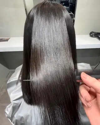 セミロング 熊谷 有紗のヘアスタイル