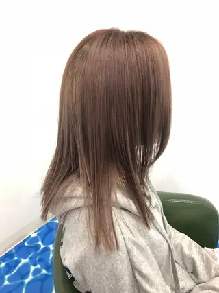 ミディアム カラー CoCooN Hiromiのヘアスタイル