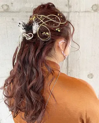 ロング ヘアアレンジ 女性に人気♪ はやしほのかのヘアスタイル