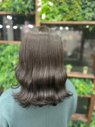 セミロング カラー クラウドヘアー北仙台店所属・佐藤 なつののヘアスタイル