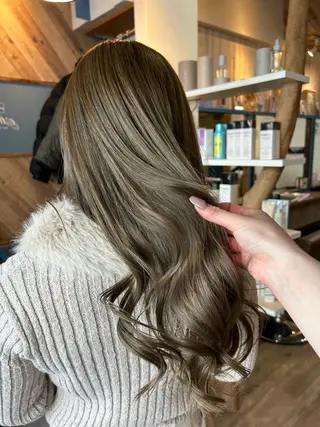 ロング カラー IMARI /のヘアスタイル