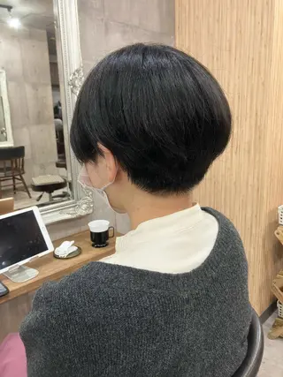 ショート HAIR BASE ZAWAWA所属・レイヤー/ブリーチ｜ 特殊パーマ/赤澤のヘアスタイル