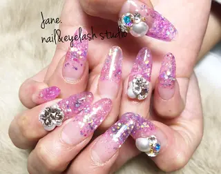 ネイル Yakko pas á pasのネイルデザイン