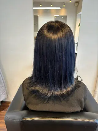 ミディアム カラー 山下 歩華のヘアスタイル