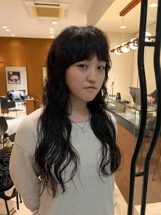 ロング パーマ yiye   神宮前所属・manami /暖色 /カットモデル募集のヘアスタイル