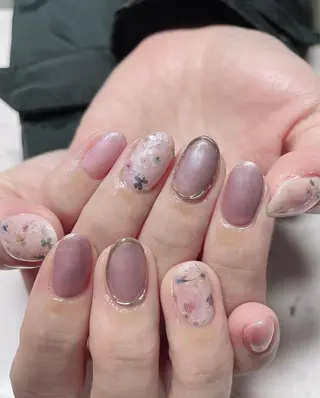 ネイル ネイルサロンTiara所属・戸倉 千秋のネイルデザイン