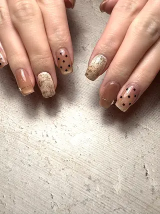 ネイル élan所属・élan MIKAの眉毛・アイブロウイメージ