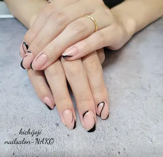 ネイル Salon-NAKO 🐷shirai🐷のネイルデザイン