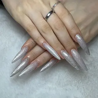 ネイル share所属・. yurieのネイルデザイン