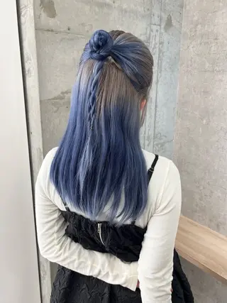 カラー ヘアアレンジ ブリーチ/ベージュ 💕/momoaのヘアスタイル