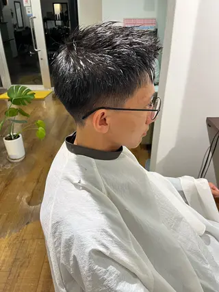 メンズ ビューティーサロン愛所属・きむら ともやのヘアスタイル