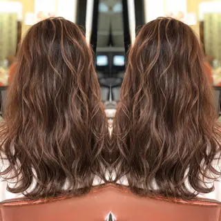 セミロング Y Uのヘアスタイル