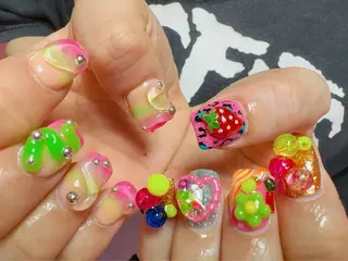 ネイル Nail Atelier IamI所属・アイアムアイ 大村磨衣のネイルデザイン