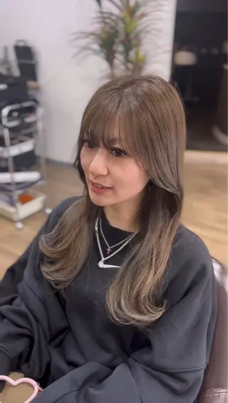 セミロング カラー パーマ ヘアアレンジ VIVIE【ヴィヴィ】所属・髪質改善/韓国風 レイヤー/田村祐樹のヘアスタイル