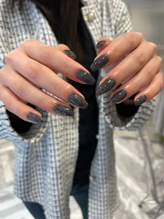 ネイル カンナ【Y2Kネイル /コーンロウ】のネイルデザイン