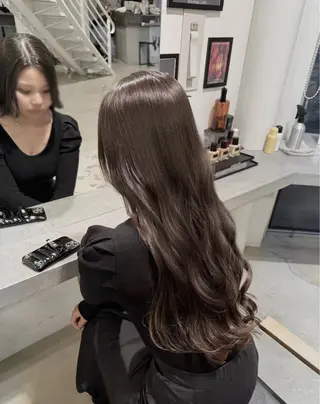 ロング ハイトーン／ レイヤー／ボブのヘアスタイル