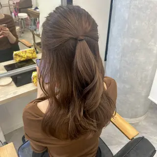 ロング ヘアアレンジ otoha✳︎ くすみカラーのヘアスタイル