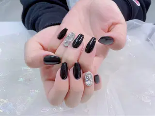 ネイル パーツ全部¥110 サロンミミのネイルデザイン