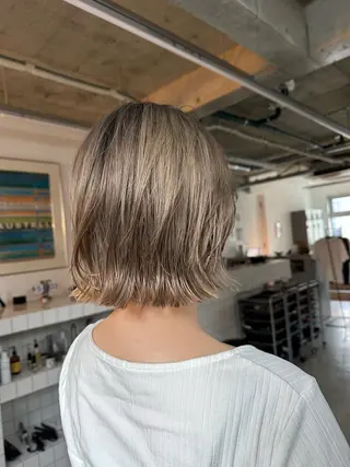 カラー tension 【テンション】のヘアスタイル